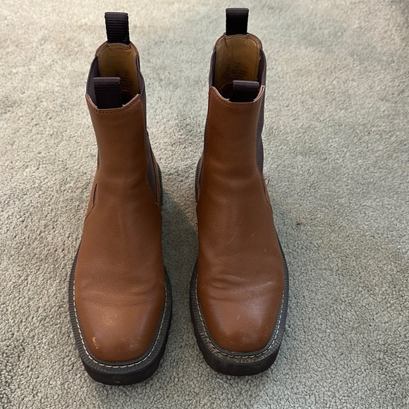 Size 6 worn but in good condition, Sam Edelman boots - Picture 2 of 5
